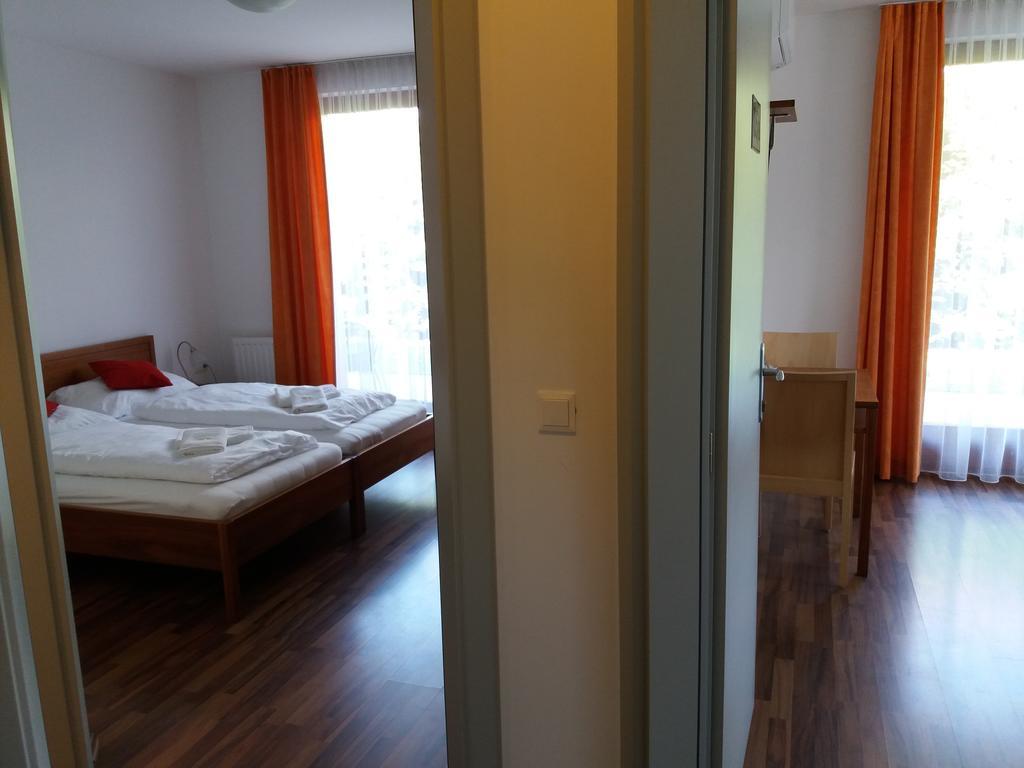 Balaca Panzio Veszprém Exteriör bild