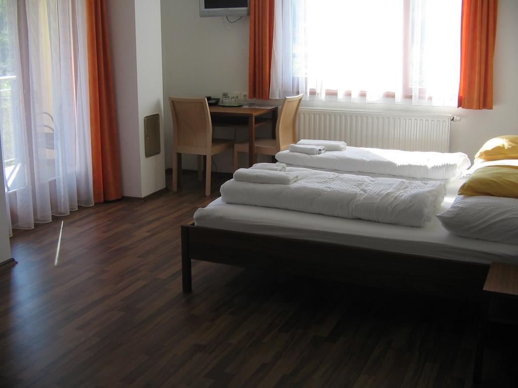 Balaca Panzio Veszprém Exteriör bild